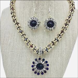 amethyst crystal hand beaded necklace earrings New With Tag an OilNana‎ original